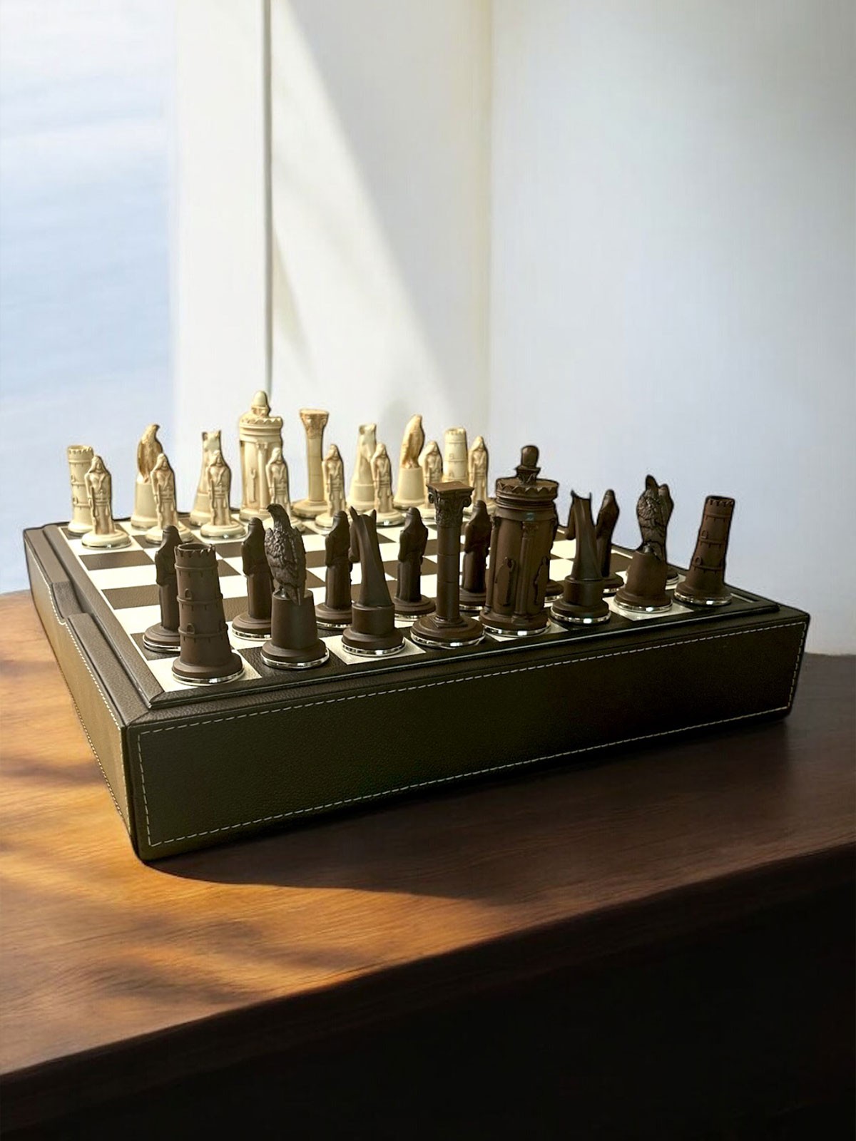 MC60 - Jordanian Theme Vintage Chess